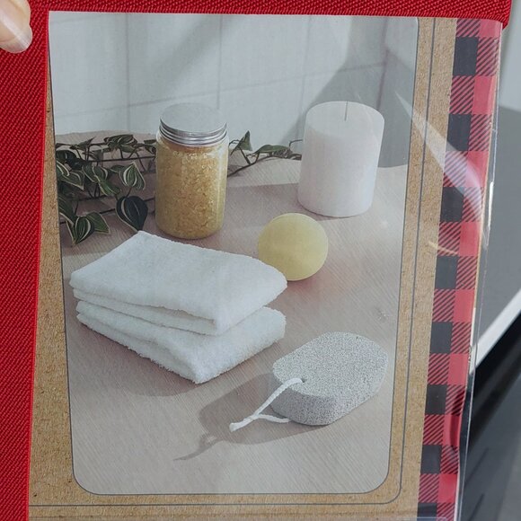 Mistletoe Farms 6 Piece French Vanilla Spa Gift Set New in Box - Picture 8 of 11